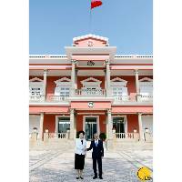 行政长官岑浩辉与第十三届全国政协副主席、 中国宋庆龄基金会主席李斌会面