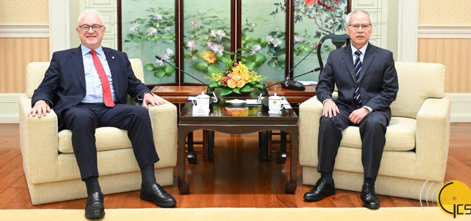 行政长官会见乌拉圭外交部长马里奥‧卢贝特金