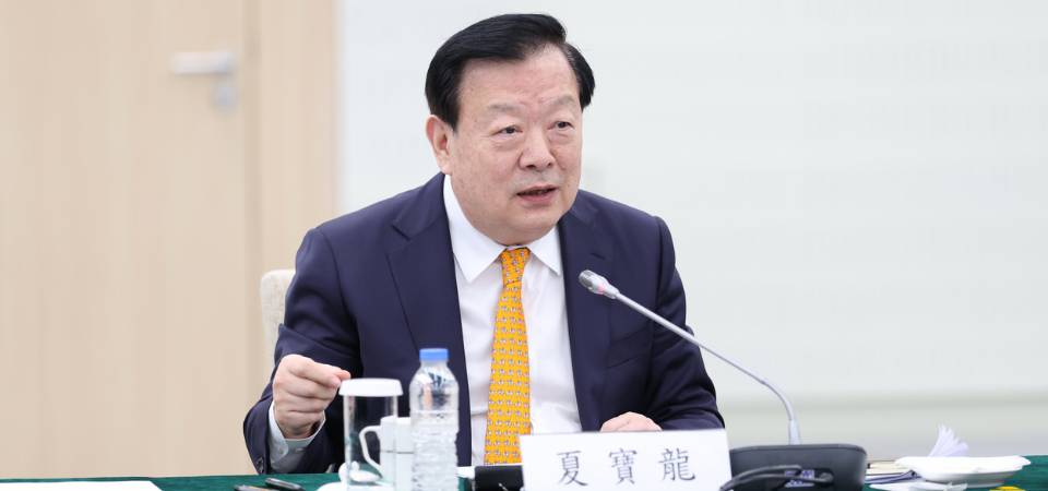 夏寶龍與澳門工商界人士座談交流