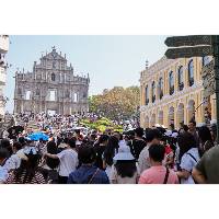 Número médio diário de visitantes que entraram em Macau nos feriados do Dia do Trabalhador superou o nível de 2019 com a taxa de ocupação hoteleira a atingir 94,1%