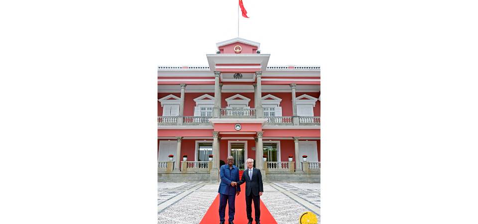 行政长官与几内亚比绍总统乌马罗·西索科·恩巴洛会面