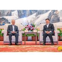 行政長官岑浩輝訪深圳晤市委書記孟凡利