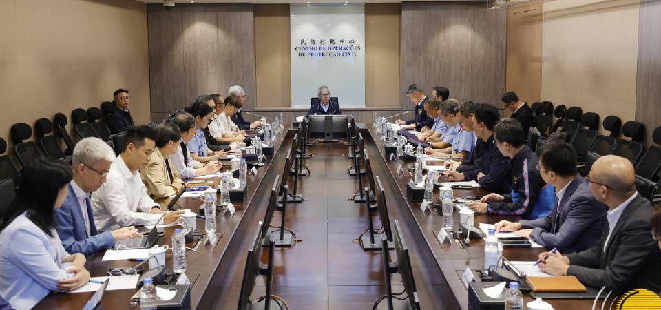 行政长官主持民防会议 指示全力应对 “韦帕”保障居民安全