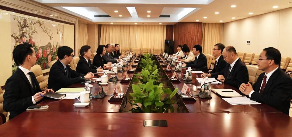 社会文化司柯岚司长率团赴京访问国家药品监督管理局