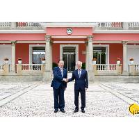 Chefe do Executivo reúne-se com o presidente do município de Xangai