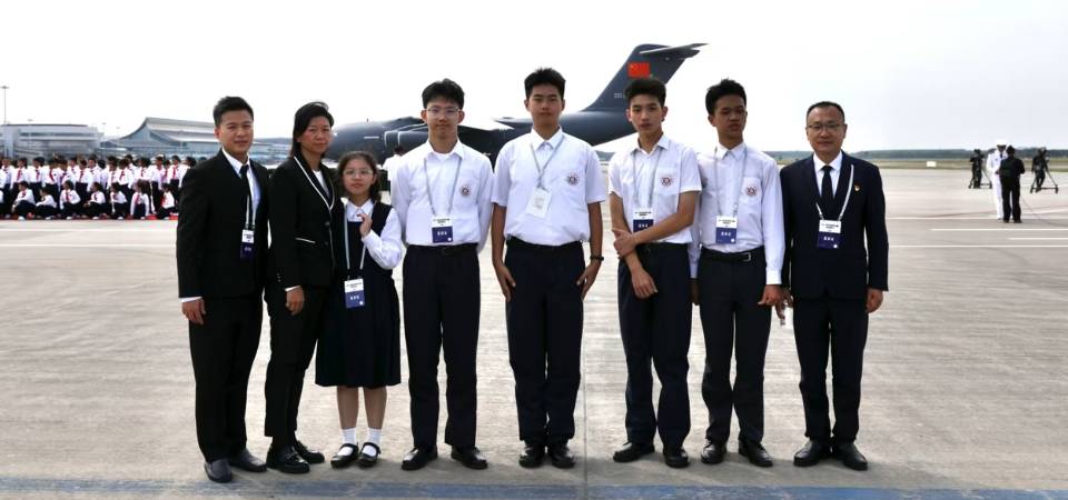 澳门师生代表团参与第十二批在韩中国人民志愿军烈士遗骸回国活动向英烈致敬