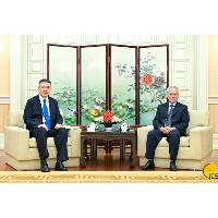 Chefe do Executivo reúne-se com o secretário do Grupo de Liderança do Partido da Federação dos Círculos Literários e Artísticos da China