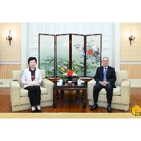 行政長官岑浩輝會見中國宋慶齡基金會黨組書記、副主席沈蓓莉