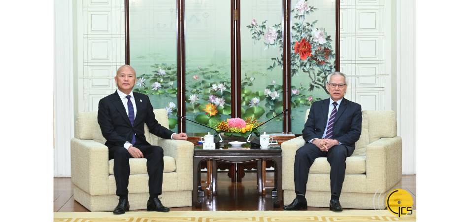 行政長官岑浩輝會見澳門城市大學校監陳明金一行