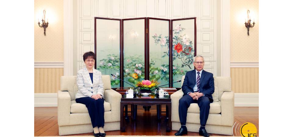 行政長官岑浩輝與外交部駐澳新任特派員卞立新會面