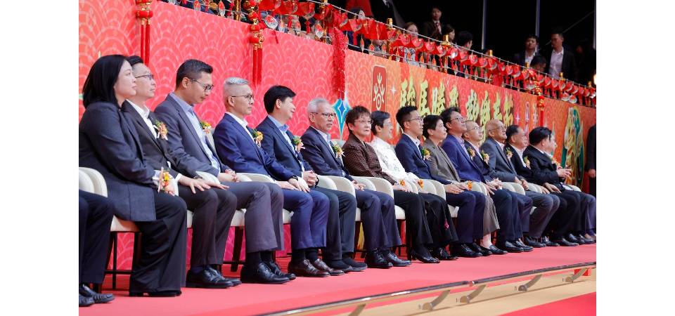 【歡樂春節】2026農曆新年花車匯演精彩上演 首辦無人機煙花匯演 展現澳門文旅創新實力