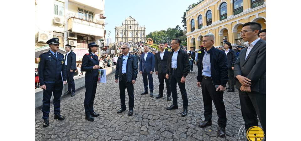 岑浩輝年初四走訪多區　瞭解市面人流及商戶經營情況