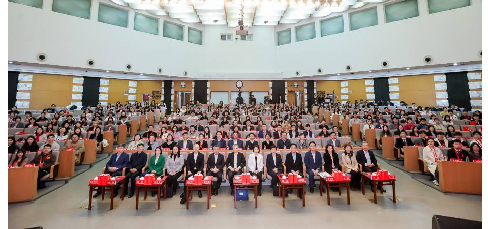 2026年全国两会代表、委员与澳门大学生交流分享会在京举办