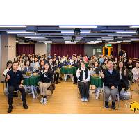 Secretária para os Assuntos Sociais e Cultura, O Lam, na terceira sessão da actividade de intercâmbio comunitário intitulada “Esplanada: Conversa sobre assuntos sociais e cultura”