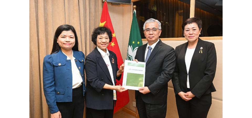 行政法務司司長黃少澤與公務人員投訴處理管理委員會成員會面