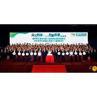 岑浩輝:不斷完善促進青年發展的規劃和政策