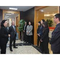 岑浩辉视察澳门驻京办 冀进一步发挥纽带作用