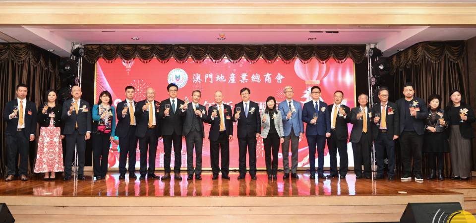 Secretário para os Transportes e Obras Públicas, Tam Vai Man, no jantar alusivo ao Ano Novo Lunar organizado pela Associação Geral dos Empresários do Sector Imobiliário de Macau