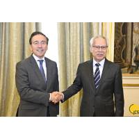 行政長官與西班牙外交、歐盟和合作大臣布埃諾會面