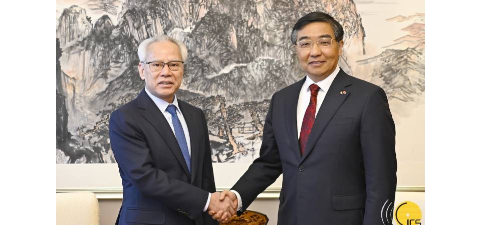 行政长官岑浩辉与中国驻比利时大使费胜潮会面