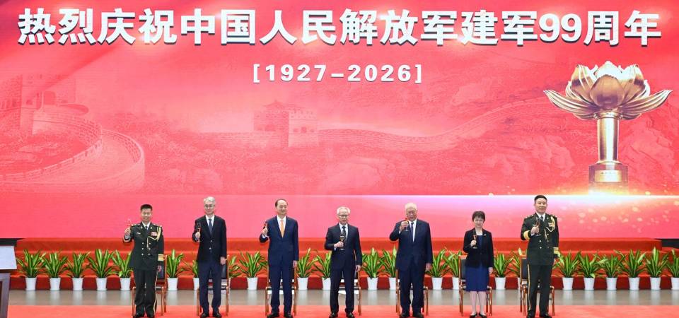 行政長官:駐澳部隊是守護澳門繁榮穩定的定海神針