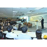 行政長官岑浩輝在新加坡國立大學發表演講 宣介澳門“一國兩制”成功實踐 推動與新加坡及東南亞合作