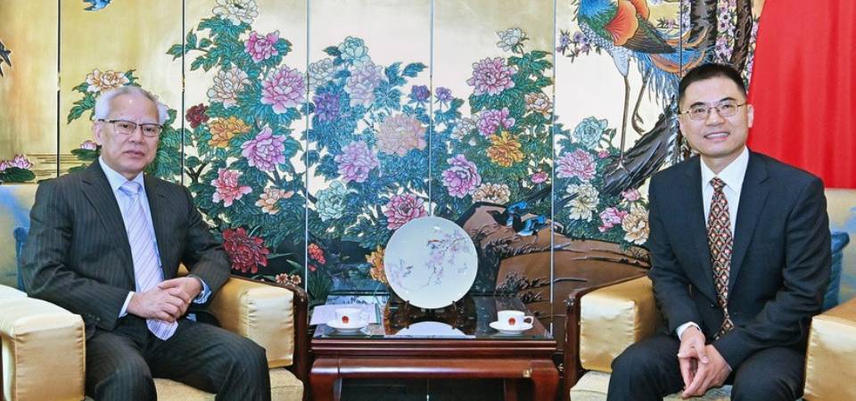 行政長官岑浩輝與中國駐東盟使團團長王擎會面