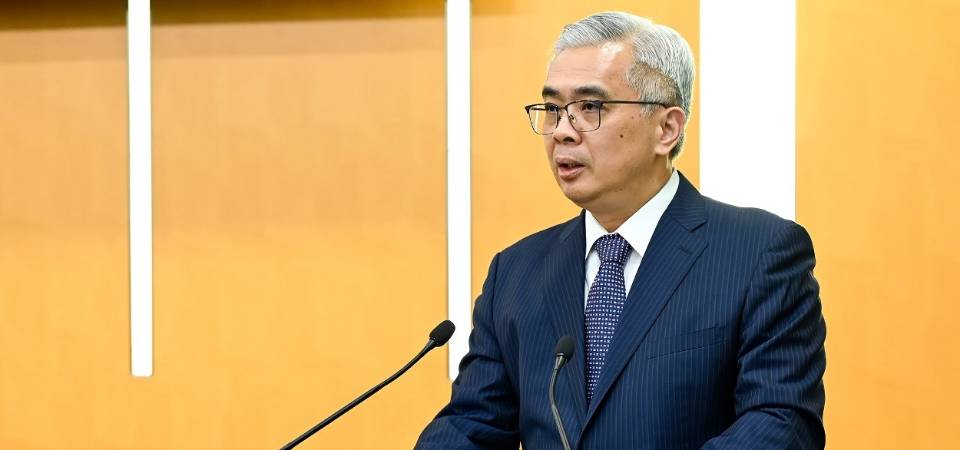 澳門特別行政區政府今與安哥拉共和國政府簽署互免簽證協定